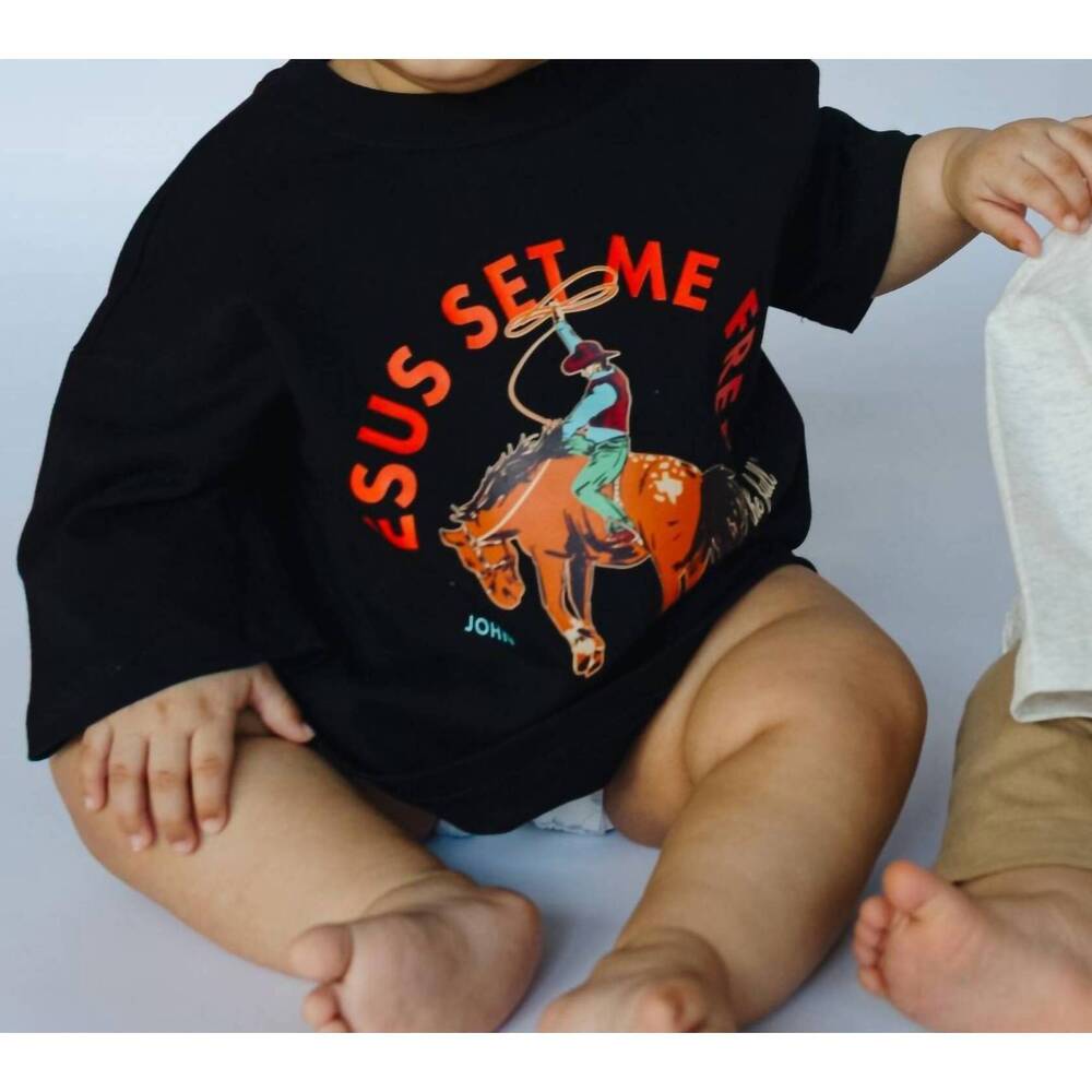 NEW LITTLE TEXAN DESIGN jesus set me free tee in black